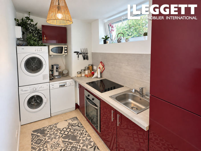 Image No.8-2 Bed House for sale