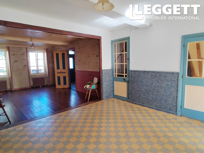 Image No.6-6 Bed House for sale