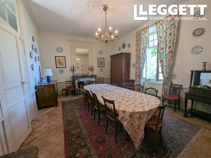 Image No.6-8 Bed Chateaux for sale