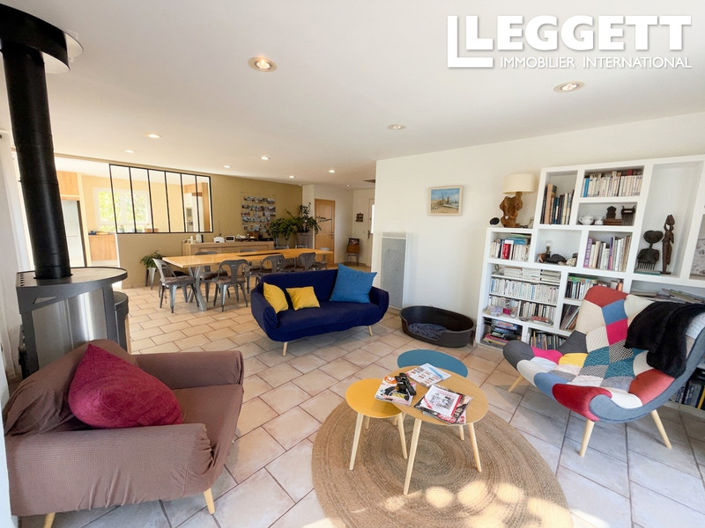 Image No.4-4 Bed House for sale