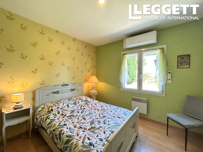 Image No.8-4 Bed House for sale