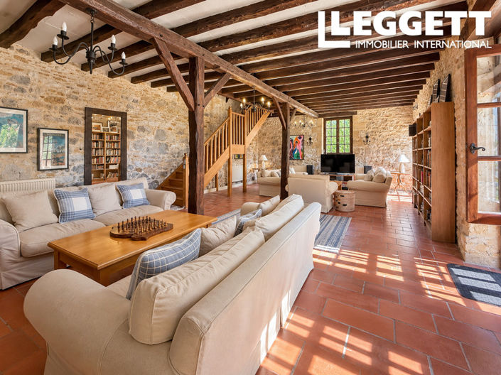 Image No.8-4 Bed House for sale