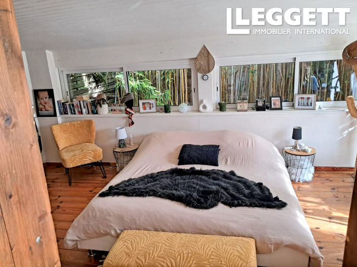 Image No.10-5 Bed House for sale
