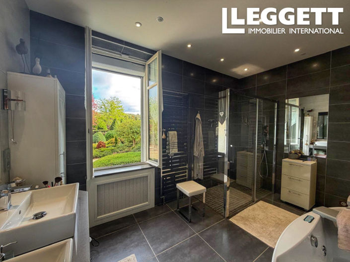 Image No.7-6 Bed House for sale