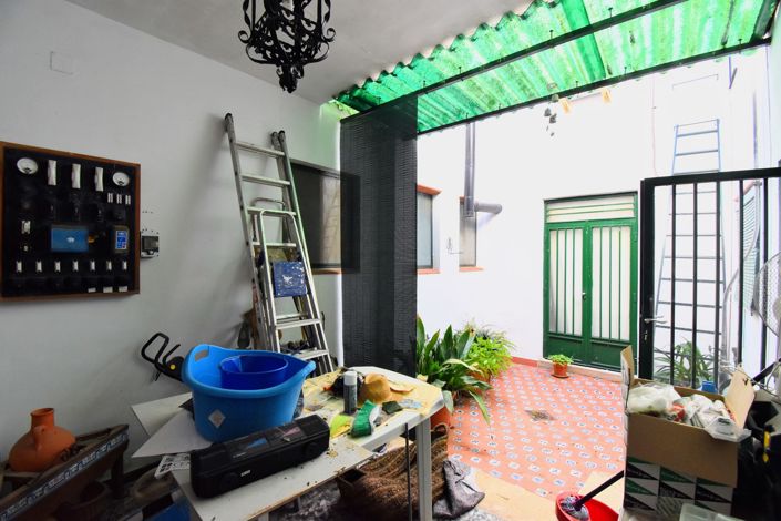 Image No.10-5 Bed Villa for sale