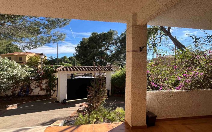 Image No.40-6 Bed Villa for sale