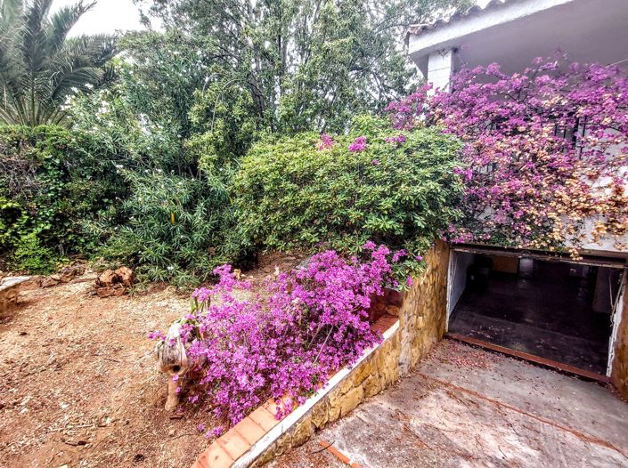 Image No.3-6 Bed Villa for sale