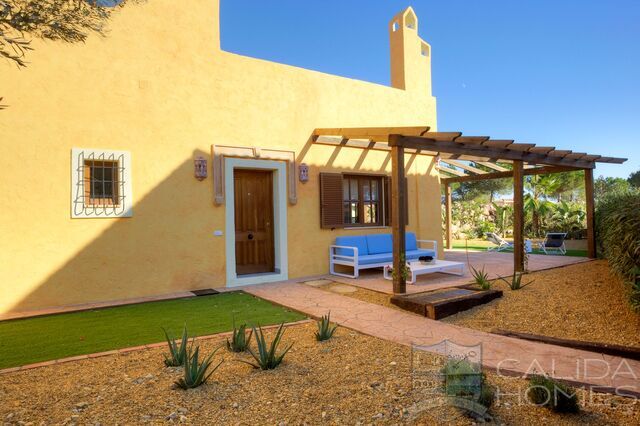 Image No.2-3 Bed Villa for sale