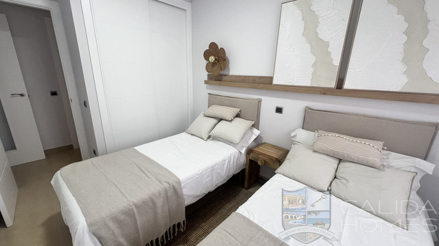 Image No.8-2 Bed Apartment for sale