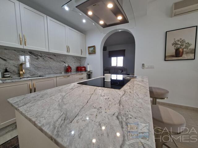Image No.14-5 Bed Villa for sale