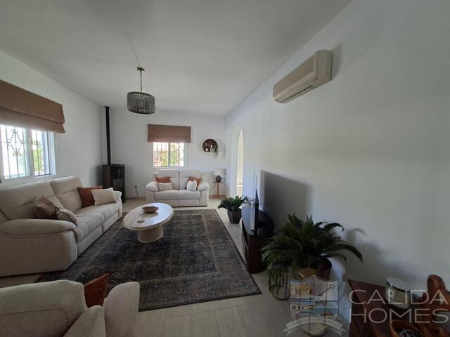 Image No.15-5 Bed Villa for sale