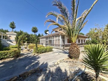 villa-peral--resale-villa-for-sale-in-cullar-