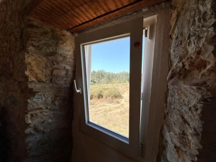 Image No.11-3 Bed House for sale