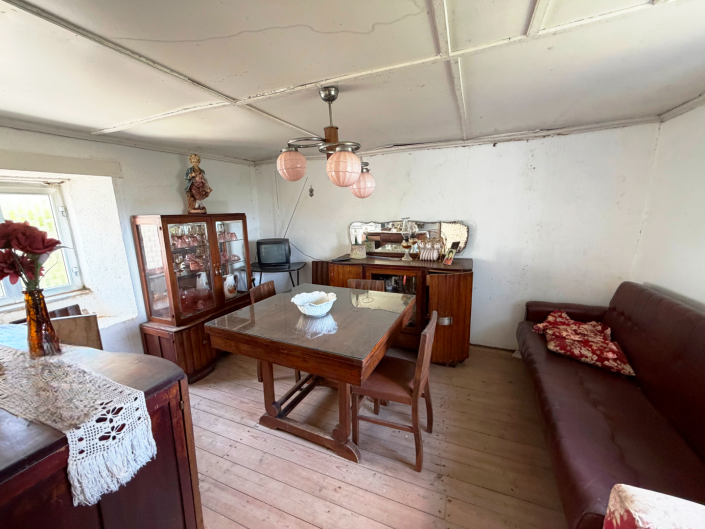 Image No.6-3 Bed House for sale