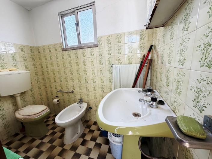 Image No.13-3 Bed House for sale
