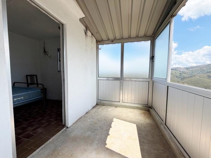 Image No.15-3 Bed House for sale
