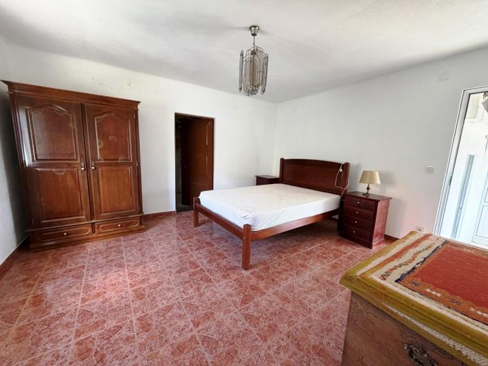 Image No.23-3 Bed House for sale