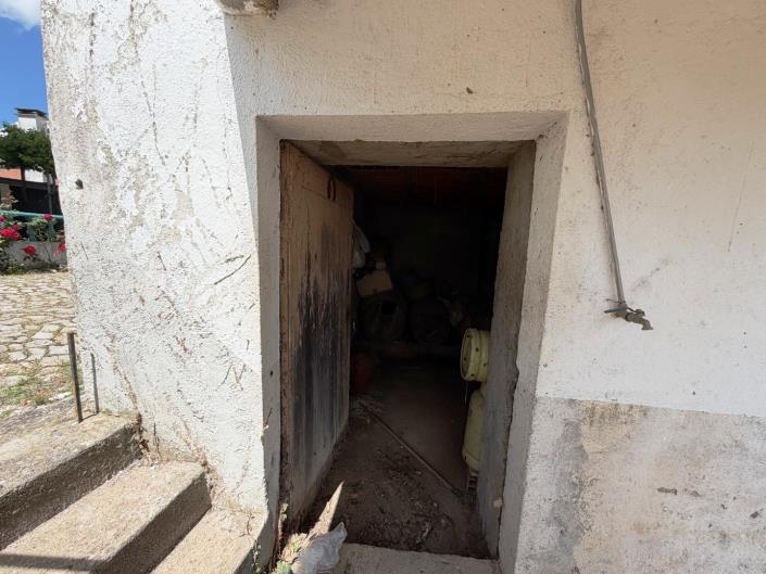 Image No.25-3 Bed House for sale