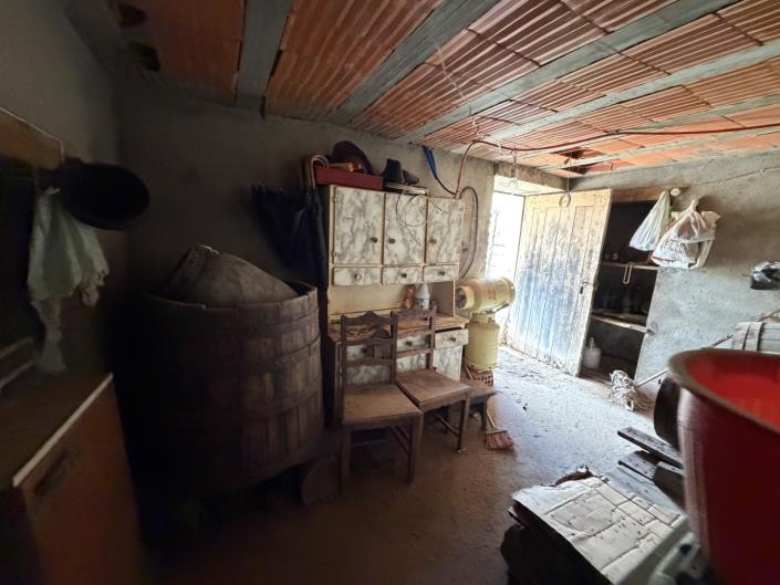 Image No.27-3 Bed House for sale