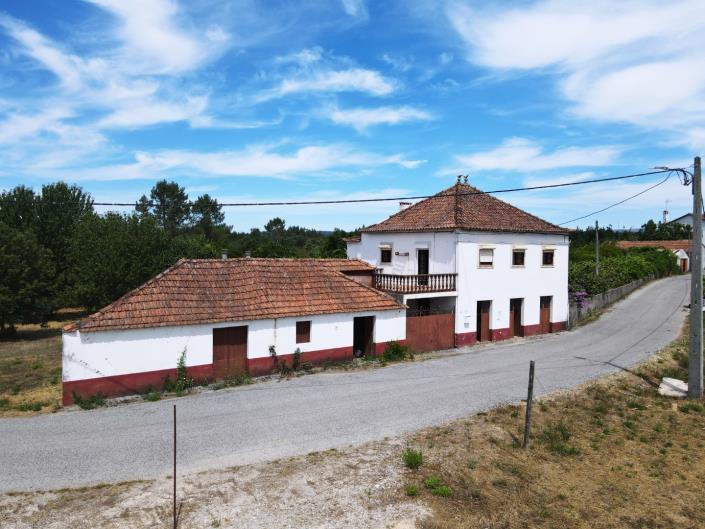 Image No.3-3 Bed Farmhouse for sale