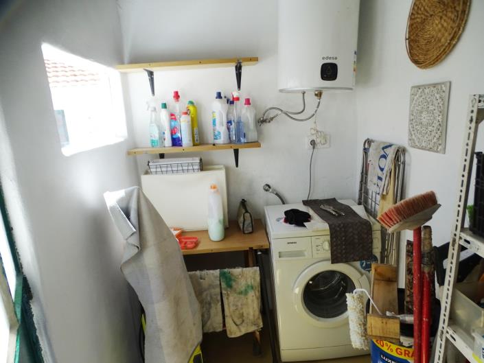 Image No.14-1 Bed House for sale