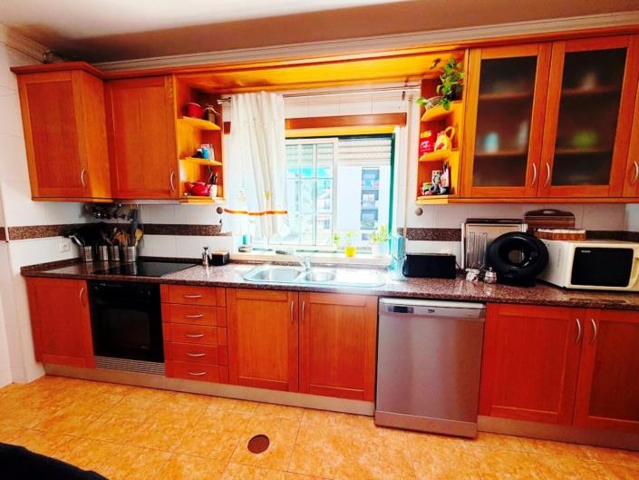Image No.10-3 Bed Apartment for sale