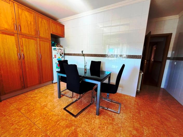 Image No.13-3 Bed Apartment for sale