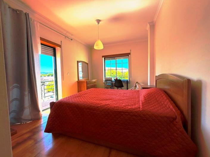 Image No.19-3 Bed Apartment for sale