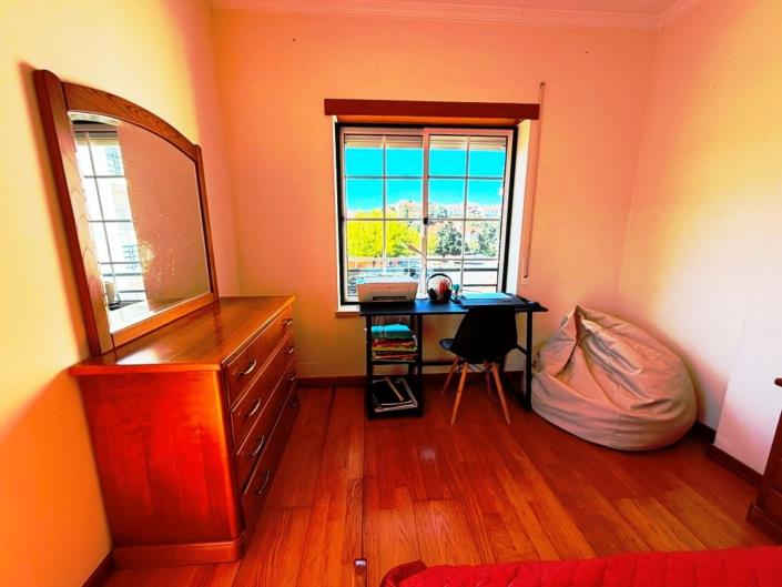 Image No.21-3 Bed Apartment for sale