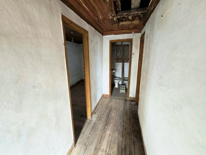Image No.11-3 Bed Townhouse for sale