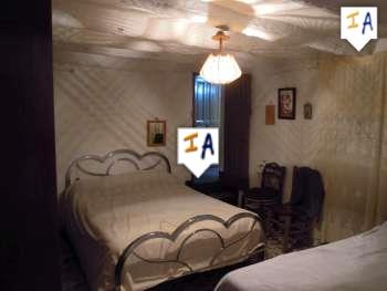 Image No.6-4 Bed Farmhouse for sale