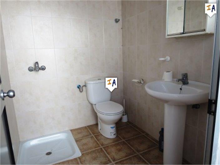 Image No.7-4 Bed House for sale