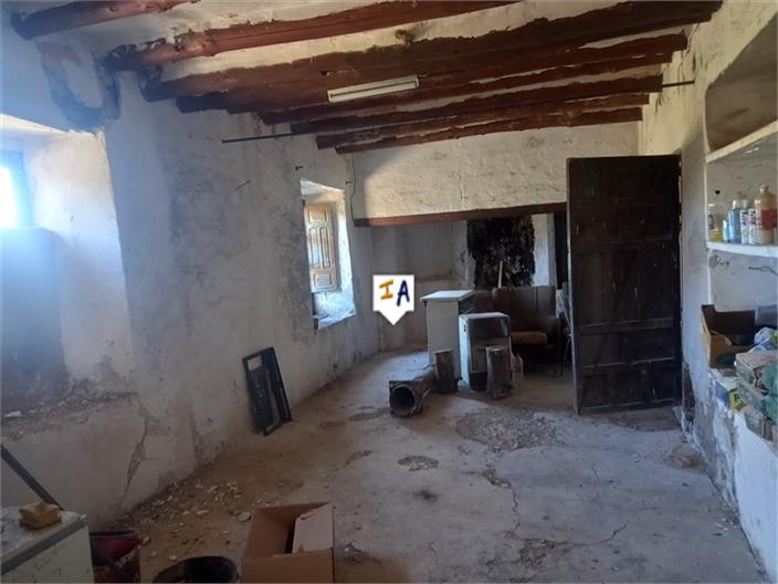 Image No.6-7 Bed Farmhouse for sale