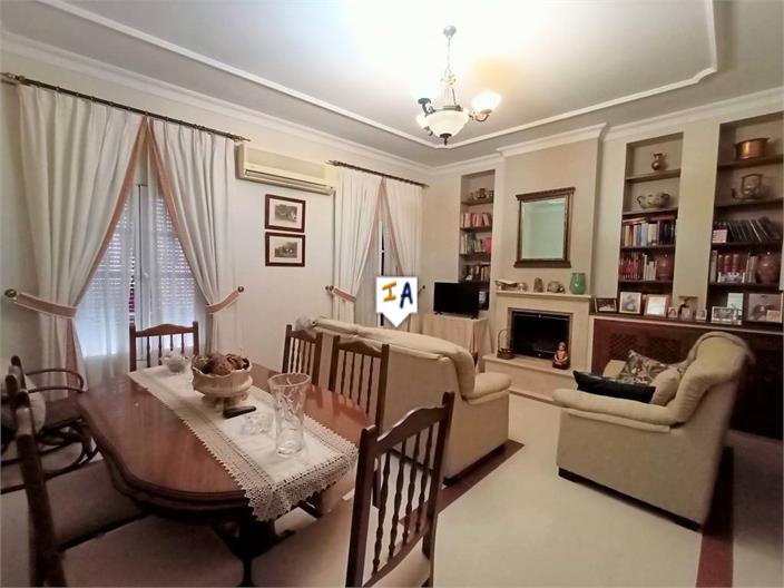 Image No.5-3 Bed House for sale