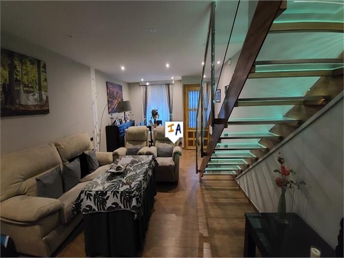 Image No.3-6 Bed House for sale