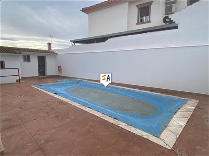 Image No.7-5 Bed House for sale