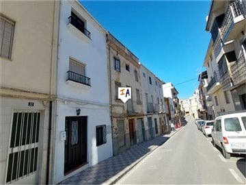 1 - Castillo de Locubín, House