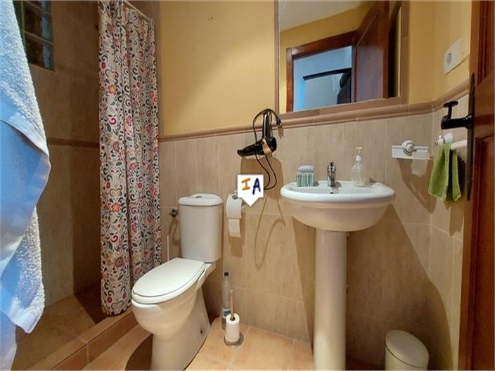 Image No.11-3 Bed House for sale