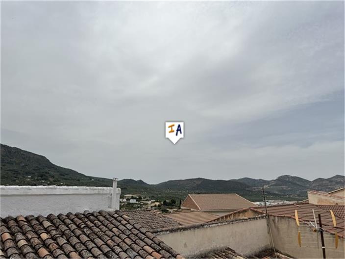Image No.3-4 Bed House for sale