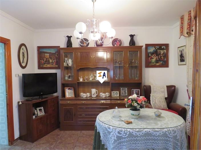 Image No.10-3 Bed House for sale