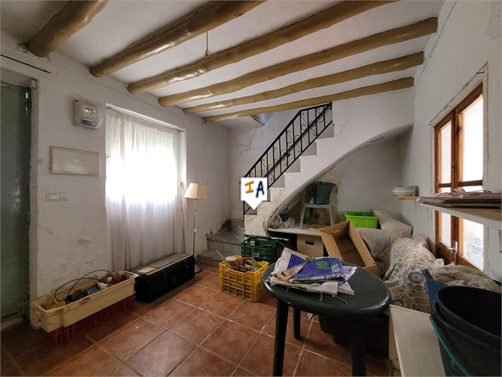 Image No.10-3 Bed House for sale