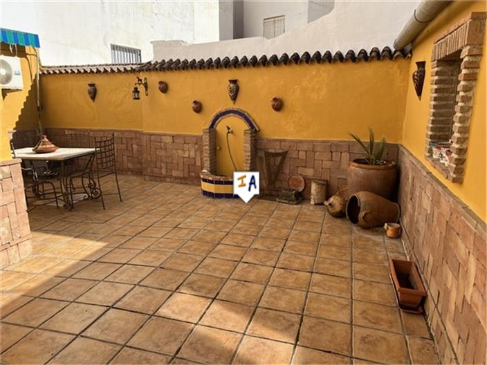 Image No.3-3 Bed Property for sale