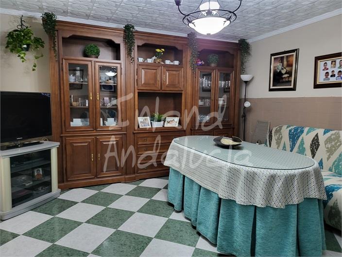 Image No.4-3 Bed House for sale