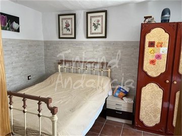 th61857