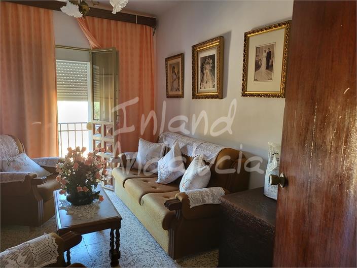 Image No.9-5 Bed House for sale