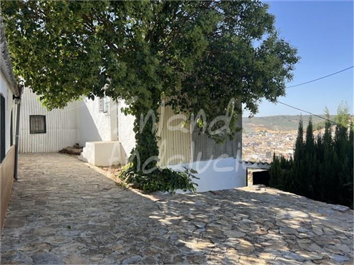 Image No.3-4 Bed House for sale