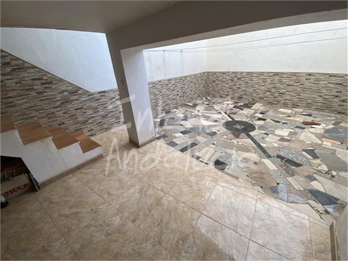 Image No.4-3 Bed House for sale