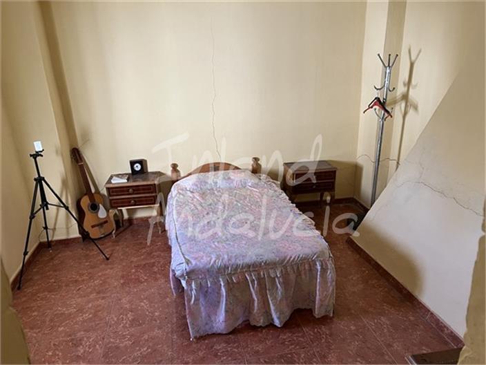Image No.11-5 Bed Farmhouse for sale