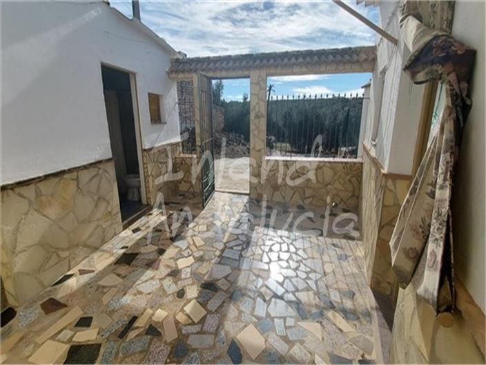 Image No.6-3 Bed Farmhouse for sale
