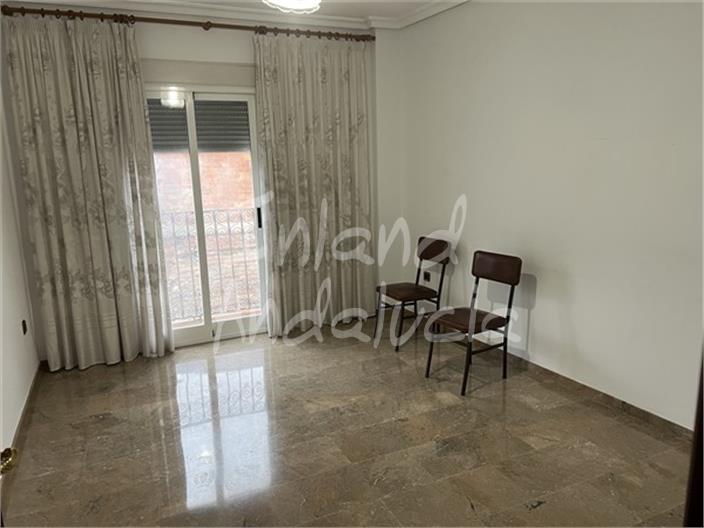 Image No.7-4 Bed Property for sale